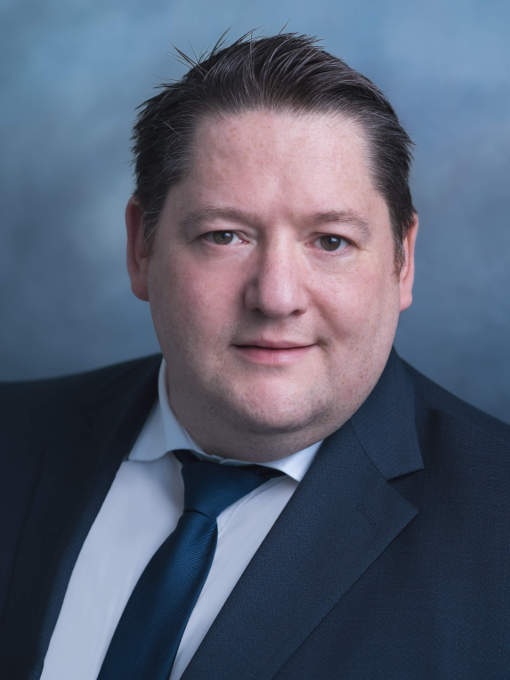 Porträtfoto Rechtsanwalt für Arbeitsrecht und Familienrecht - Alexander Pleh